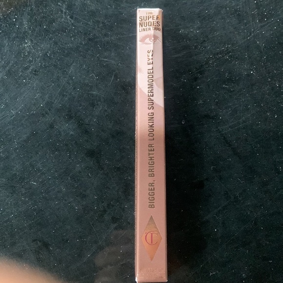 Charlotte Tilbury THE SUPER NUDES DUO LINER
NUDE/BROWN - Picture 7 of 8